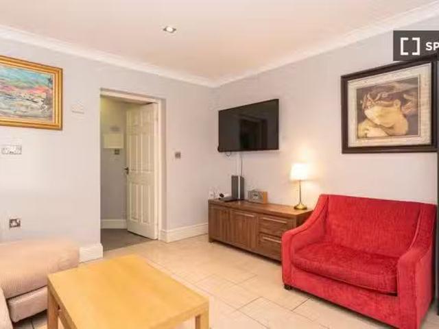 Apartment to rent in Bluebell, North Tipperary