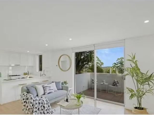 Apartment for rent in Lower North Shore, Sydney
