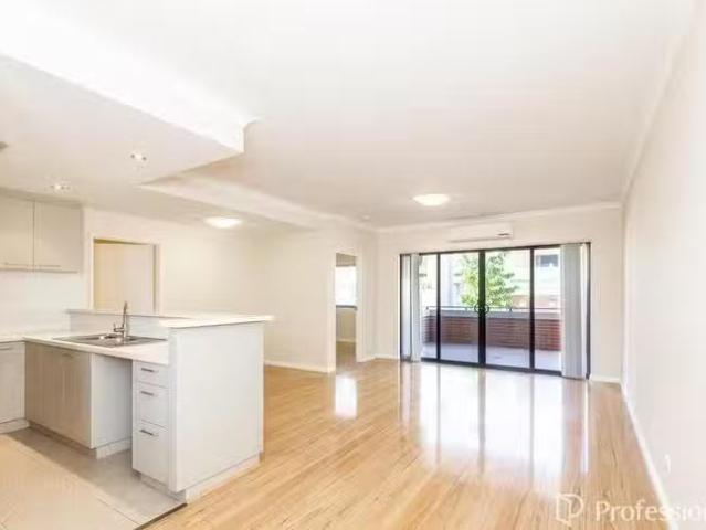 House for rent in Cockburn Central, Western Australia