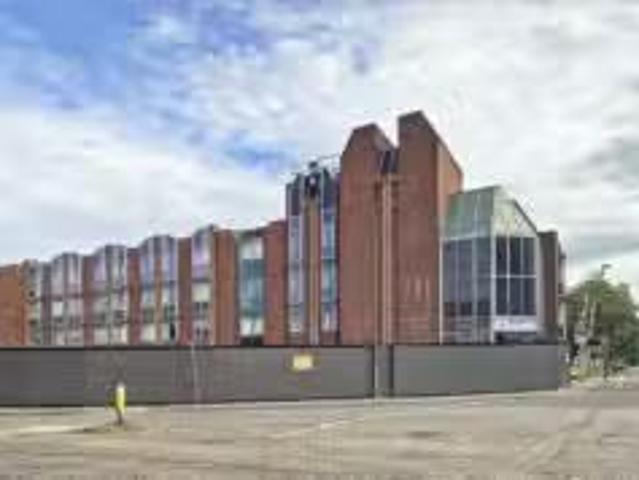Apartment for rent in Heol-las, Surrey