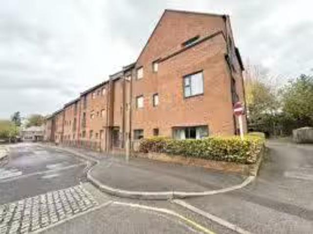 Apartment for rent in Riverdene, Priest Down
