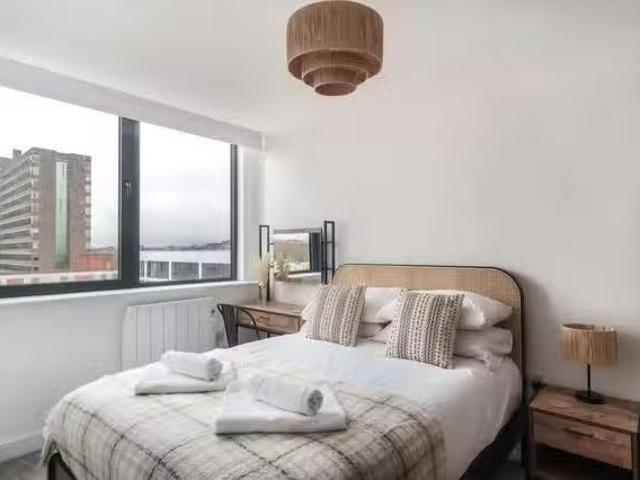 Apartment for rent in Gorse Hill, Trafford Park