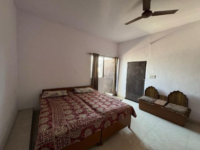 Flat for rent in Lajpat Nagar, Delhi