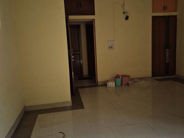 Flat for rent in Mayur Vihar, Delhi