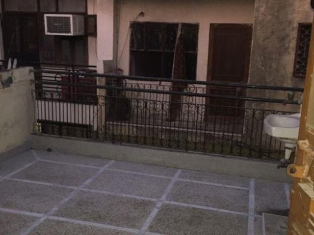 House for rent in Sarita Vihar, Delhi