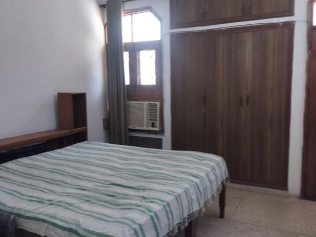 Property for rent in Sector 39, Noida
