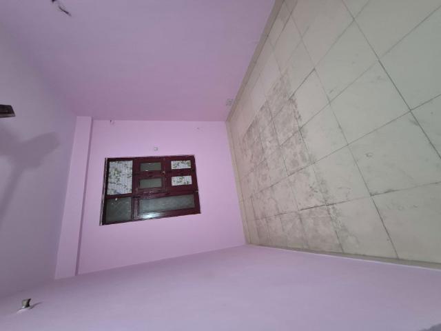 Property for rent in East Delhi, Deri