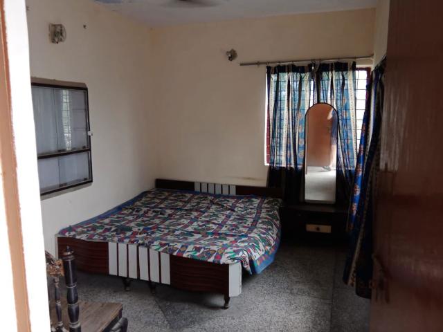 Flat for rent in Mayur Vihar, Delhi