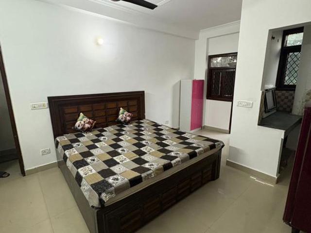 Flat for rent in Saket, Delhi