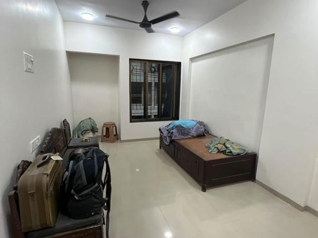 Flat for rent in Naupada, Thane