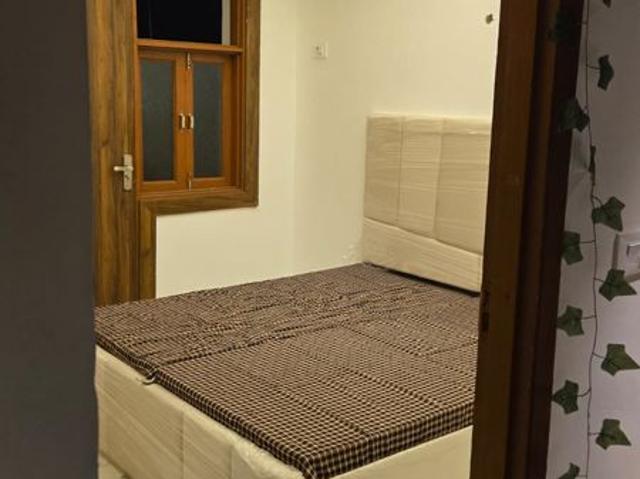 Flat for rent in South Delhi, Deri