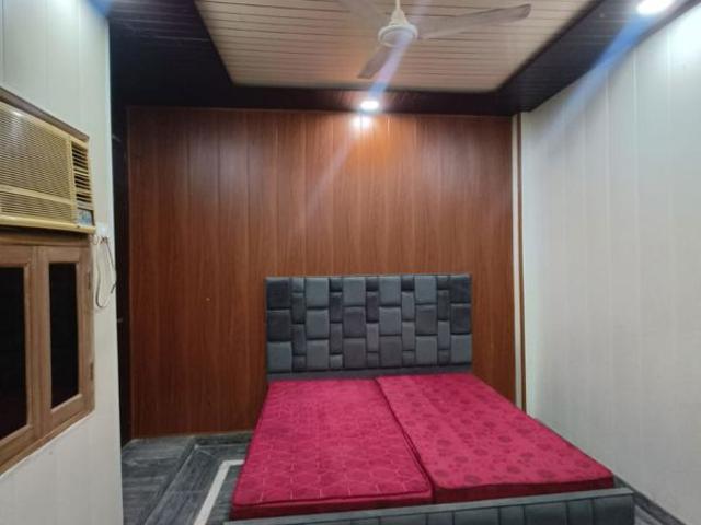 Flat for rent in South Delhi, Deri