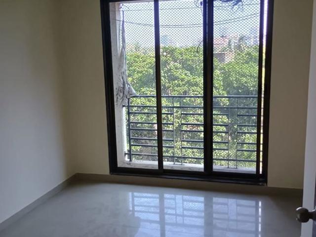 Flat for rent in Naupada, Thane