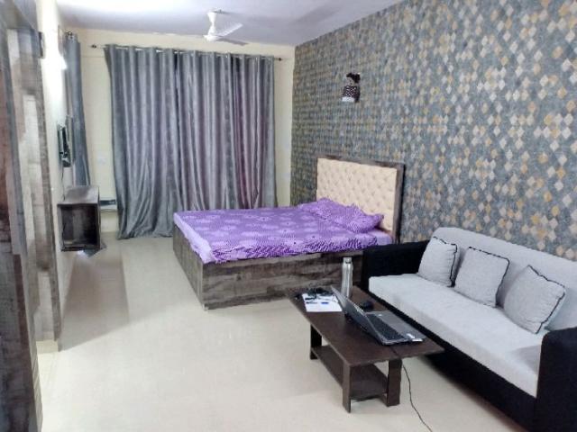Flat for rent in Shahdara, Noida