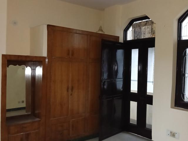 House for rent in Hariana