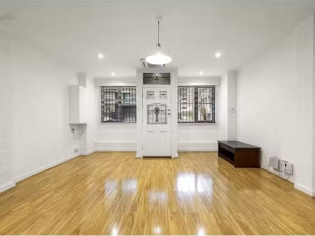 Condo for rent in Camerons Creek, Victoria