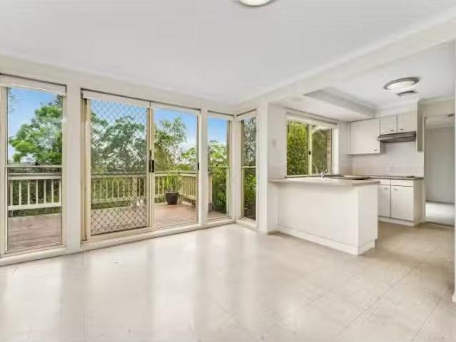Condo for rent in Thornleigh, New South Wales
