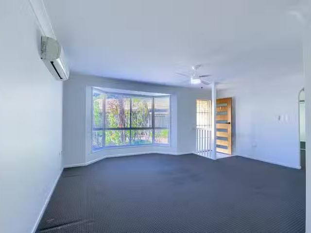 Apartment for rent in Kings Creek, Queensland