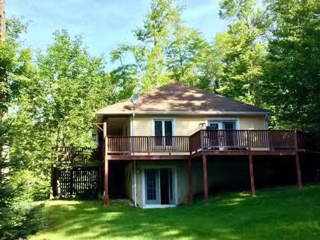 House for rent in Laurentides, Quebec