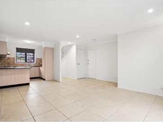 Condo for rent in Sydney, New South Wales