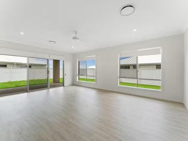House for rent in Nikenbah, Queensland