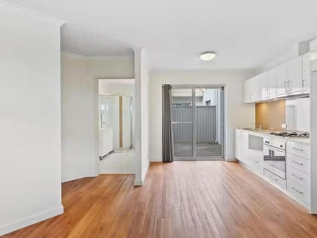 Apartment for rent in Parklands, Western Australia