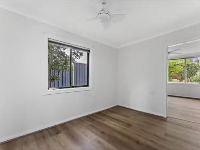 House for rent in Wollongong West, New South Wales