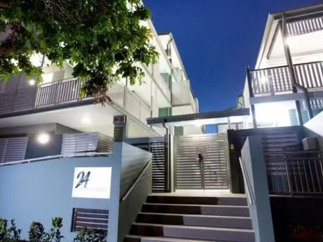 Apartment for rent in Toombul, Queensland