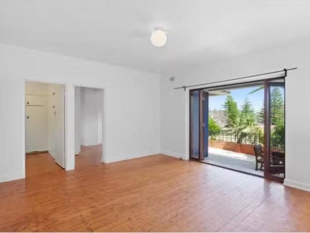 Apartment for rent in Curl Curl, New South Wales