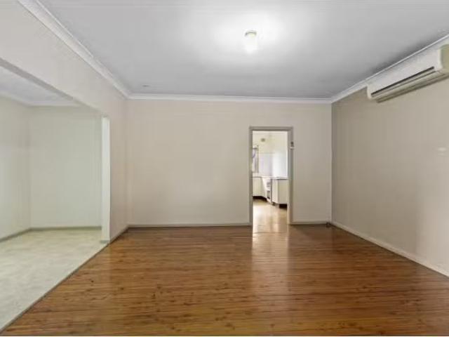 House for rent in Oxley Park, New South Wales