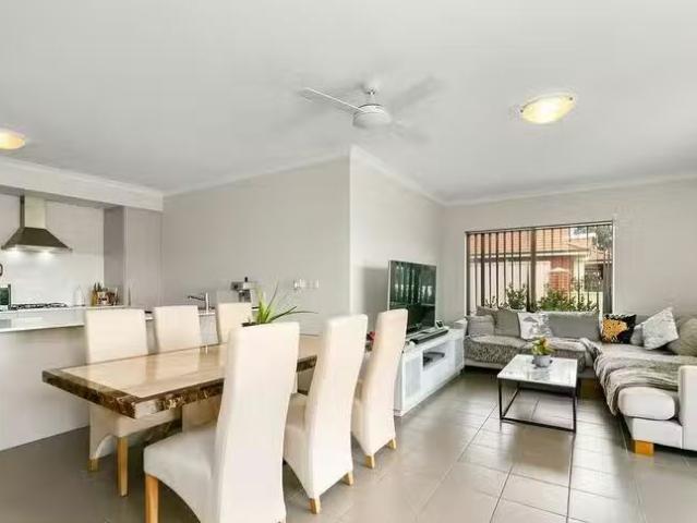 House for rent in Carlisle, Western Australia