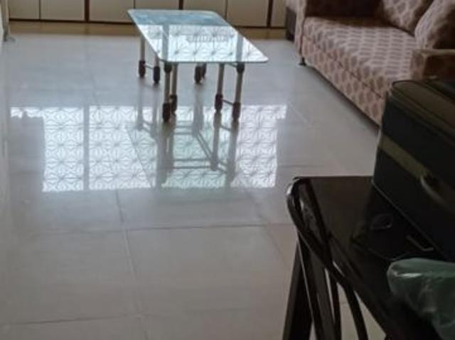 Flat for rent in Sunder Wadi, Mumbai