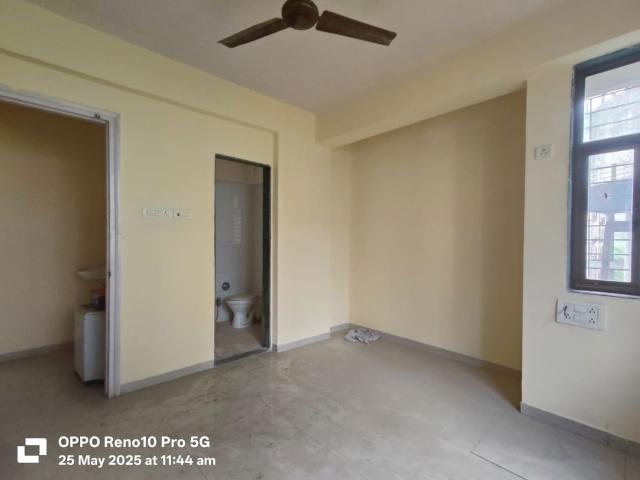Flat for rent in Ozone Valley, Thane