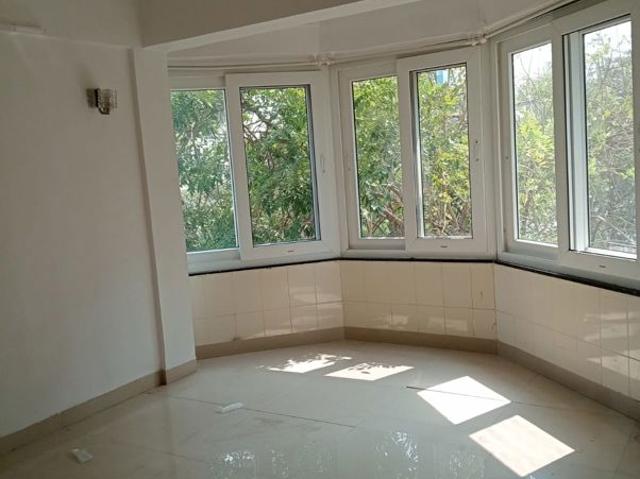 Flat for rent in Juhu, Mumbai