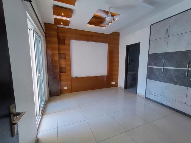 Flat for rent in Sector 137, Noida
