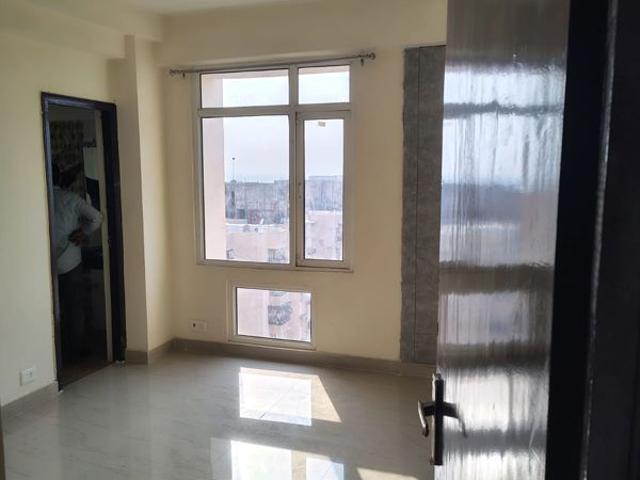 Flat for rent in Sector 135, Noida