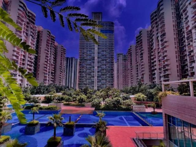 Flat for rent in MAHAGUN MODERNE, Noida