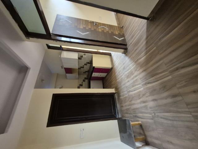 Property for rent in East Delhi, Deri