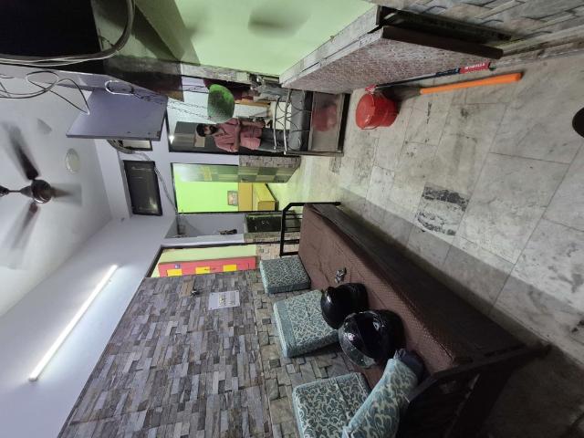 Property for rent in East Delhi, Deri
