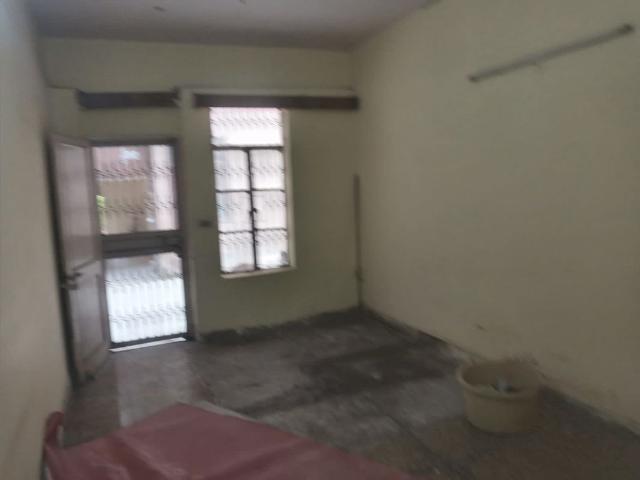 Flat for rent in Mayur Vihar, Delhi