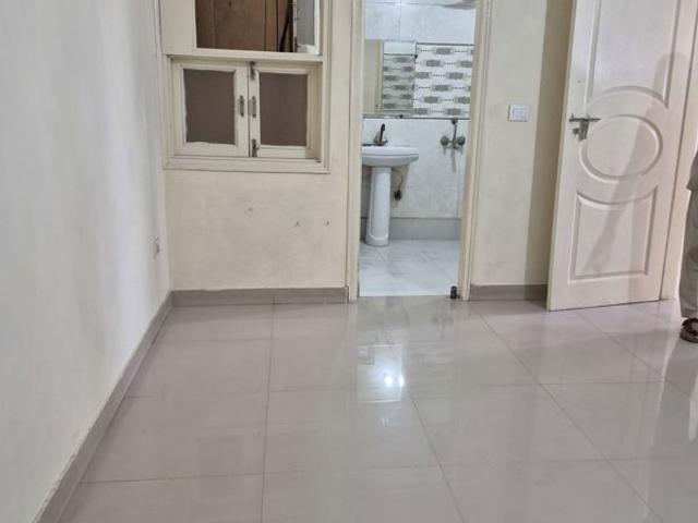 Property for rent in East Delhi, Deri