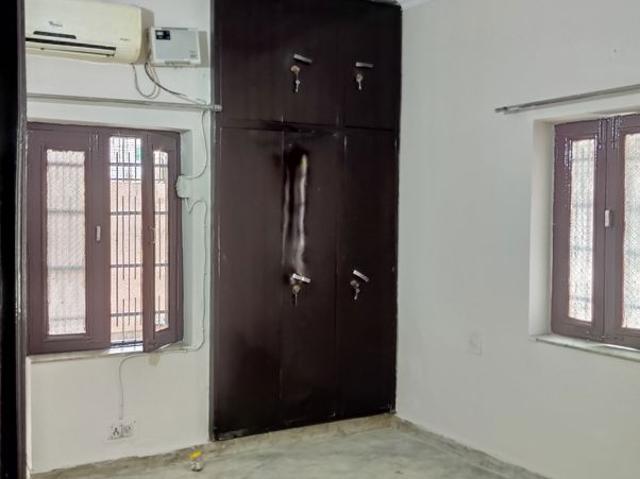 Property for rent in Sector 16, Faridabad