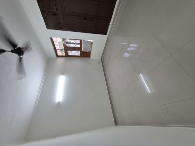 Flat for rent in East Delhi, Deri