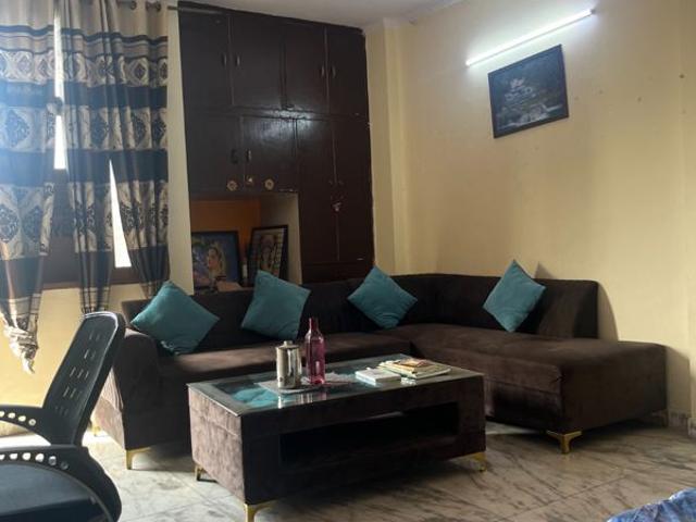 House for rent in Barola, Noida