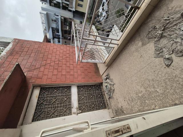 Flat for rent in East Delhi, Deri