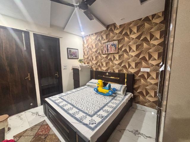 Property for rent in West Delhi, Deri