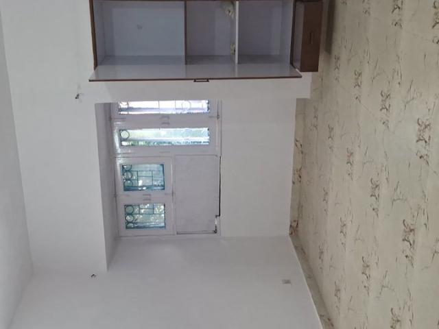 Flat for rent in Deri