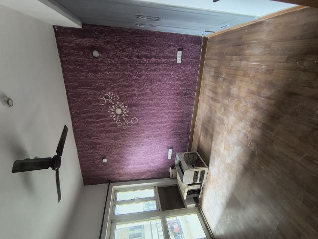 Flat for rent in Shahdara, Noida