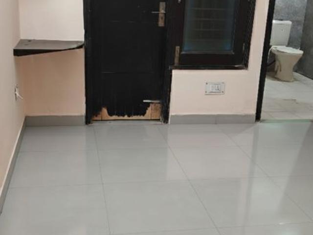Property for rent in Sector 12, Noida
