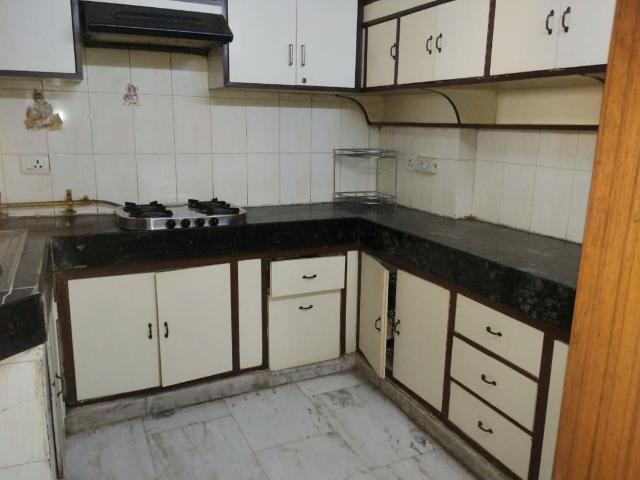 Flat for rent in Mayur Vihar, Delhi
